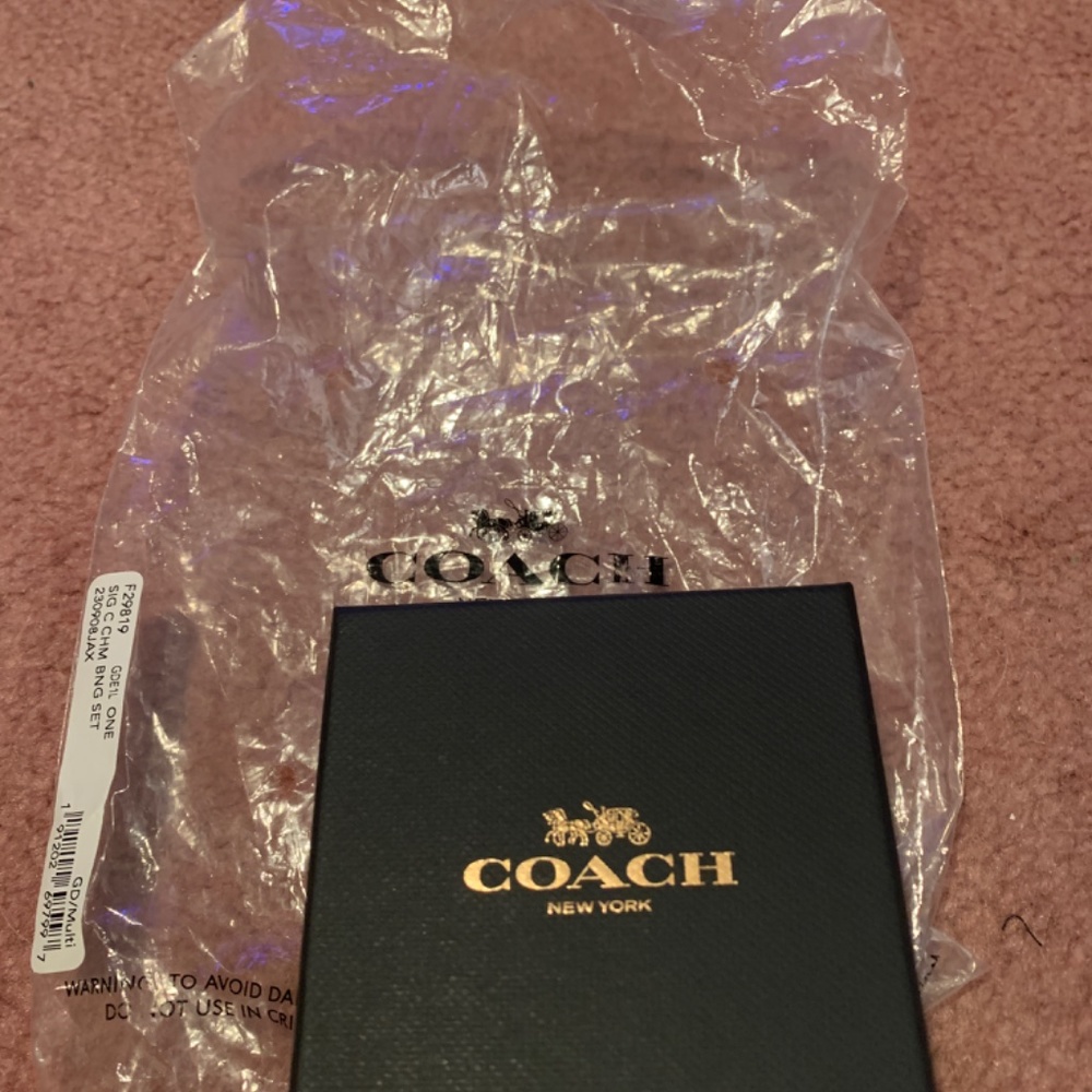 NWT COACH SIG C CHARM BANGLE SET - Picture 3 of 4